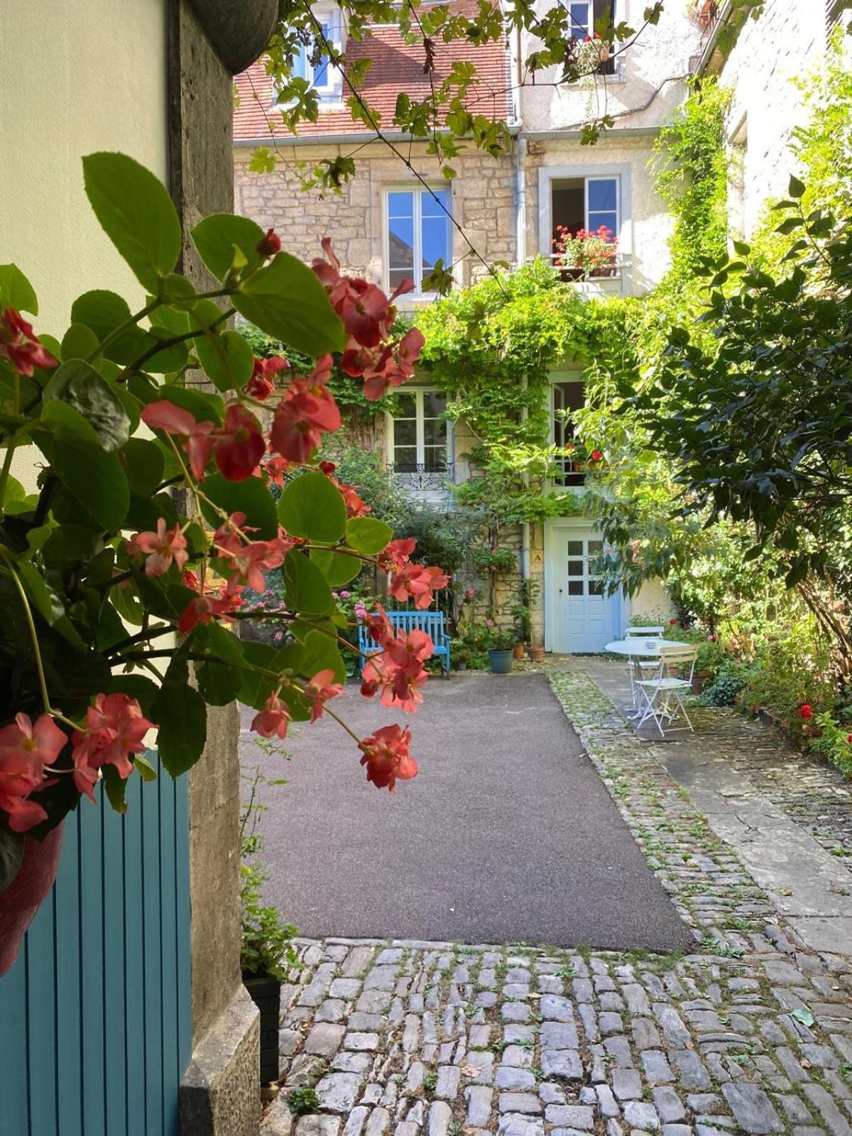 Besancon: Charmant Duplex Au Pied De La Citadelle Экстерьер фото